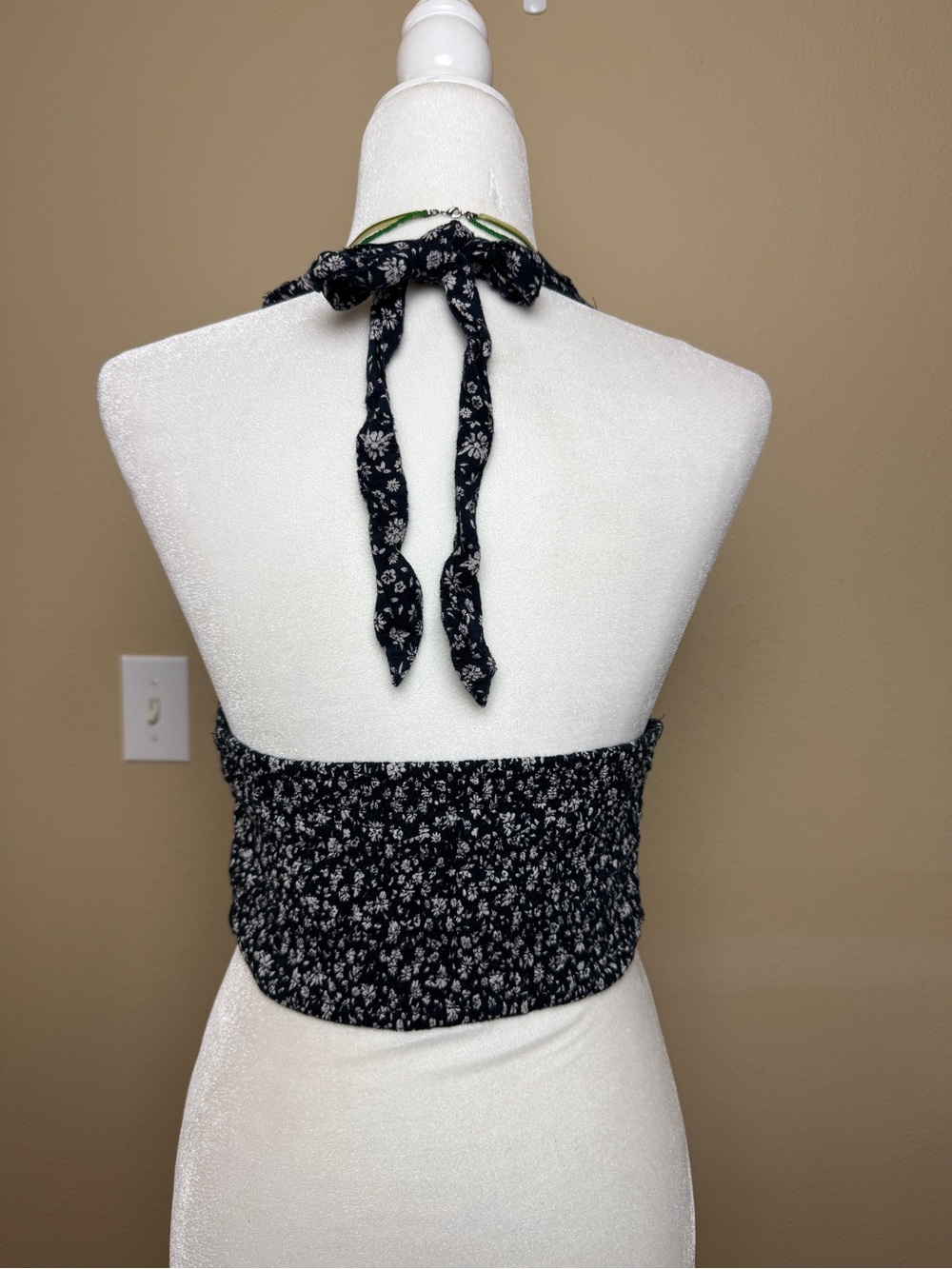 American Eagle Halter Top Size Small - Picture 6 of 9
